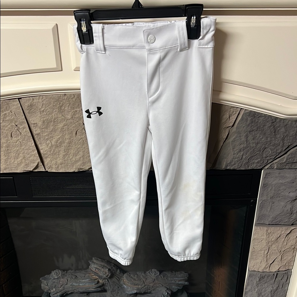 Under Armour Kids White Casual Bottoms